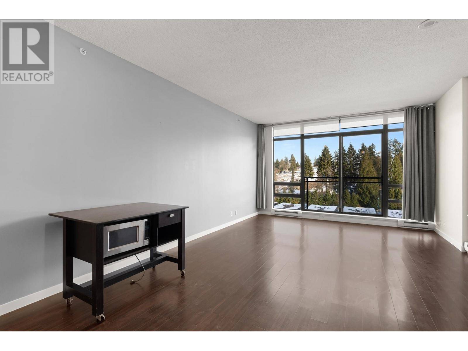 Port Moody, BC V3H0E2,121 BREW ST #704