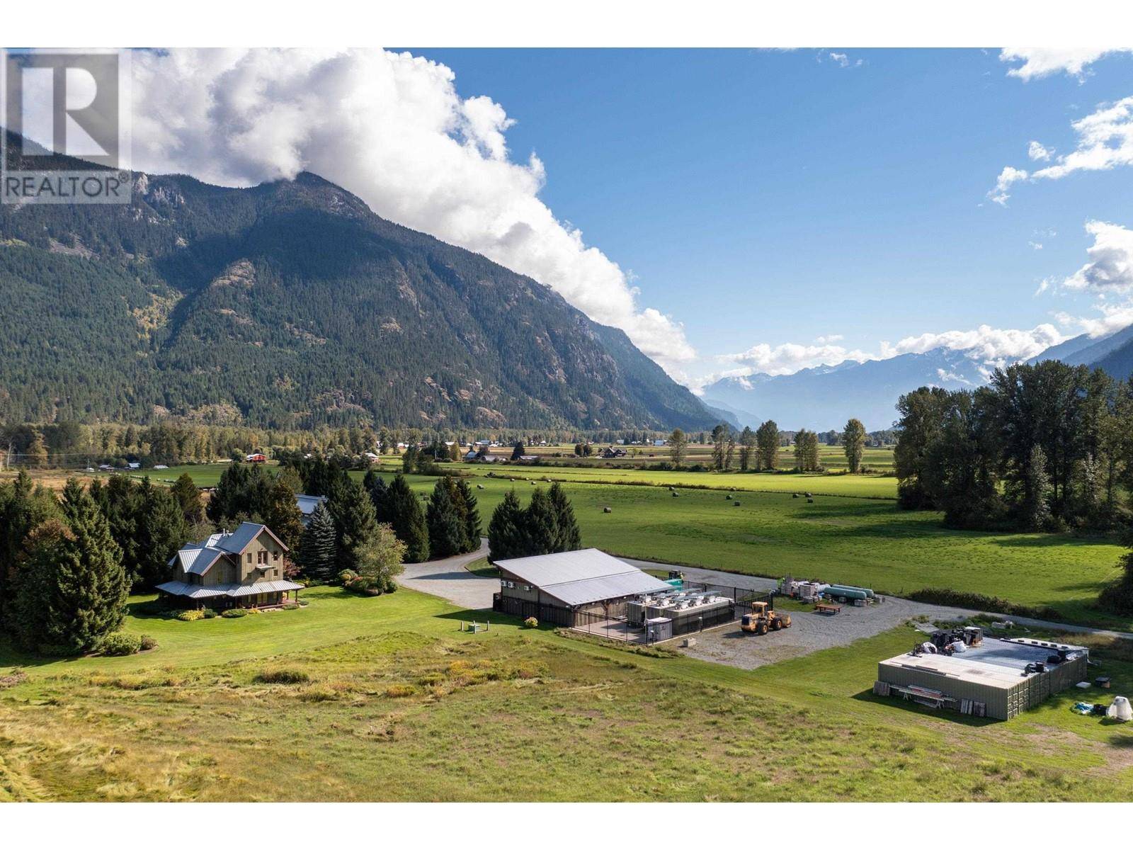 Pemberton, BC V0N2L2,8891 PEMBERTON MEADOWS ROAD