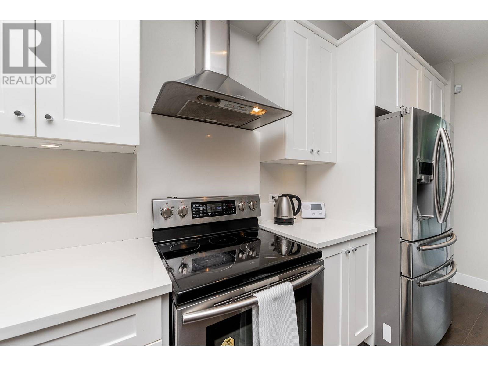 Coquitlam, BC V3E0H7,3479 DAVID AVENUE