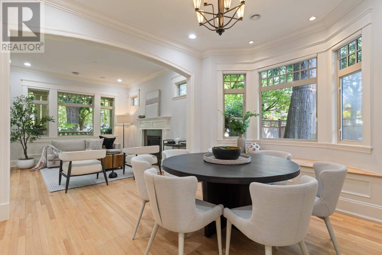 Vancouver, BC V6R1R8,3408 W 5TH AVENUE