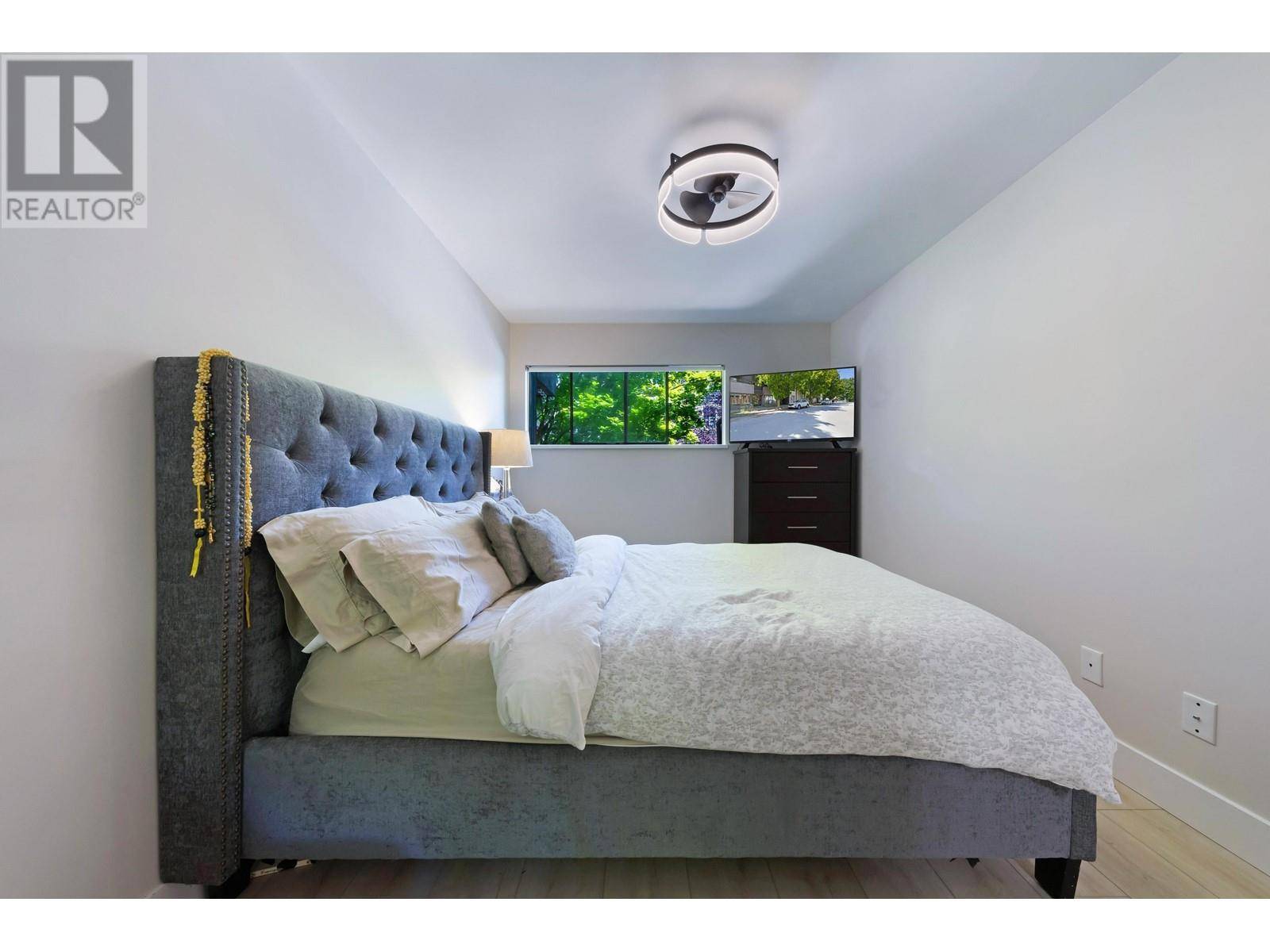 Vancouver, BC V5Z3K4,3255 HEATHER ST #104