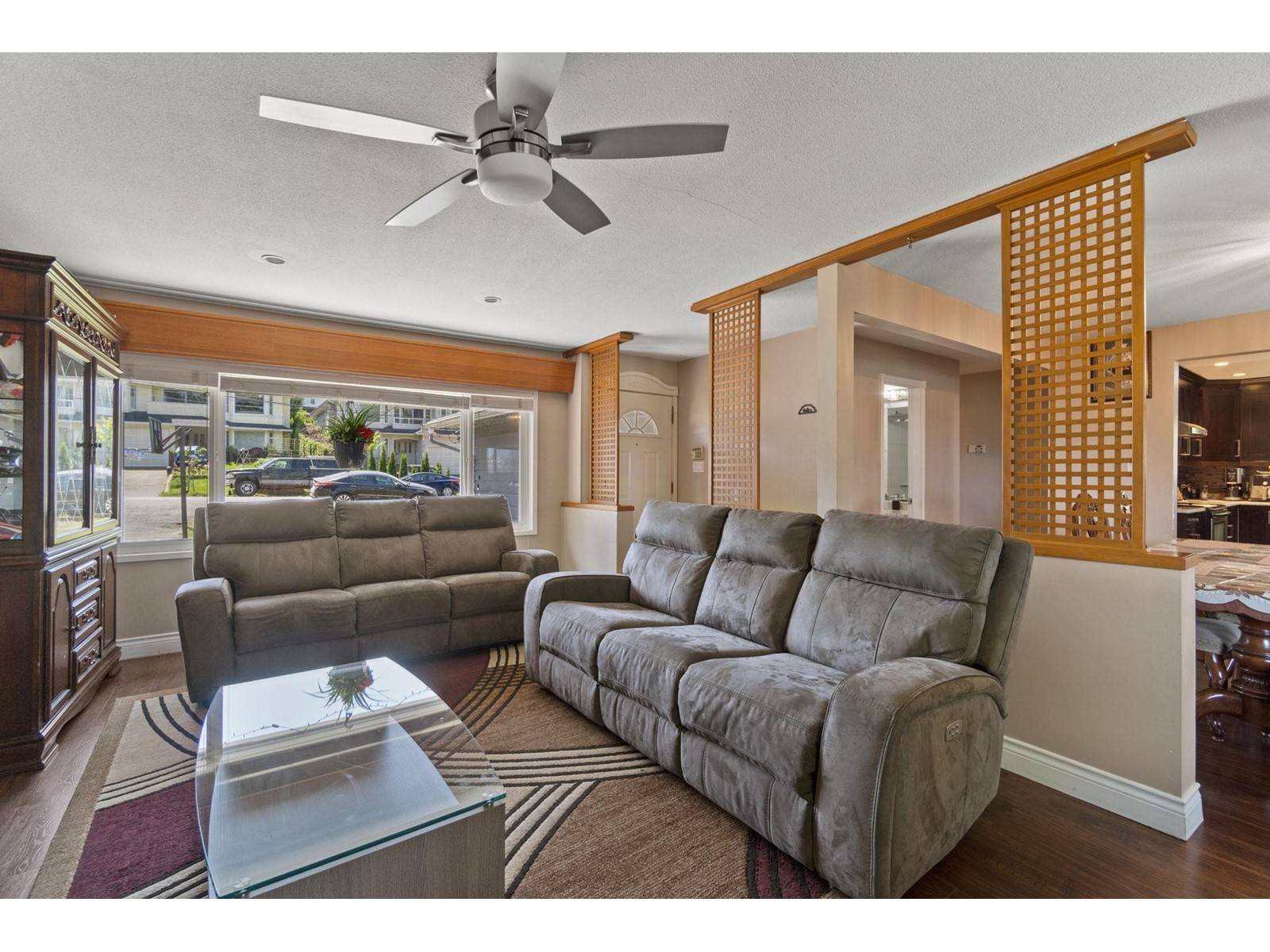 Surrey, BC V3V2M2,11625 99 AVENUE