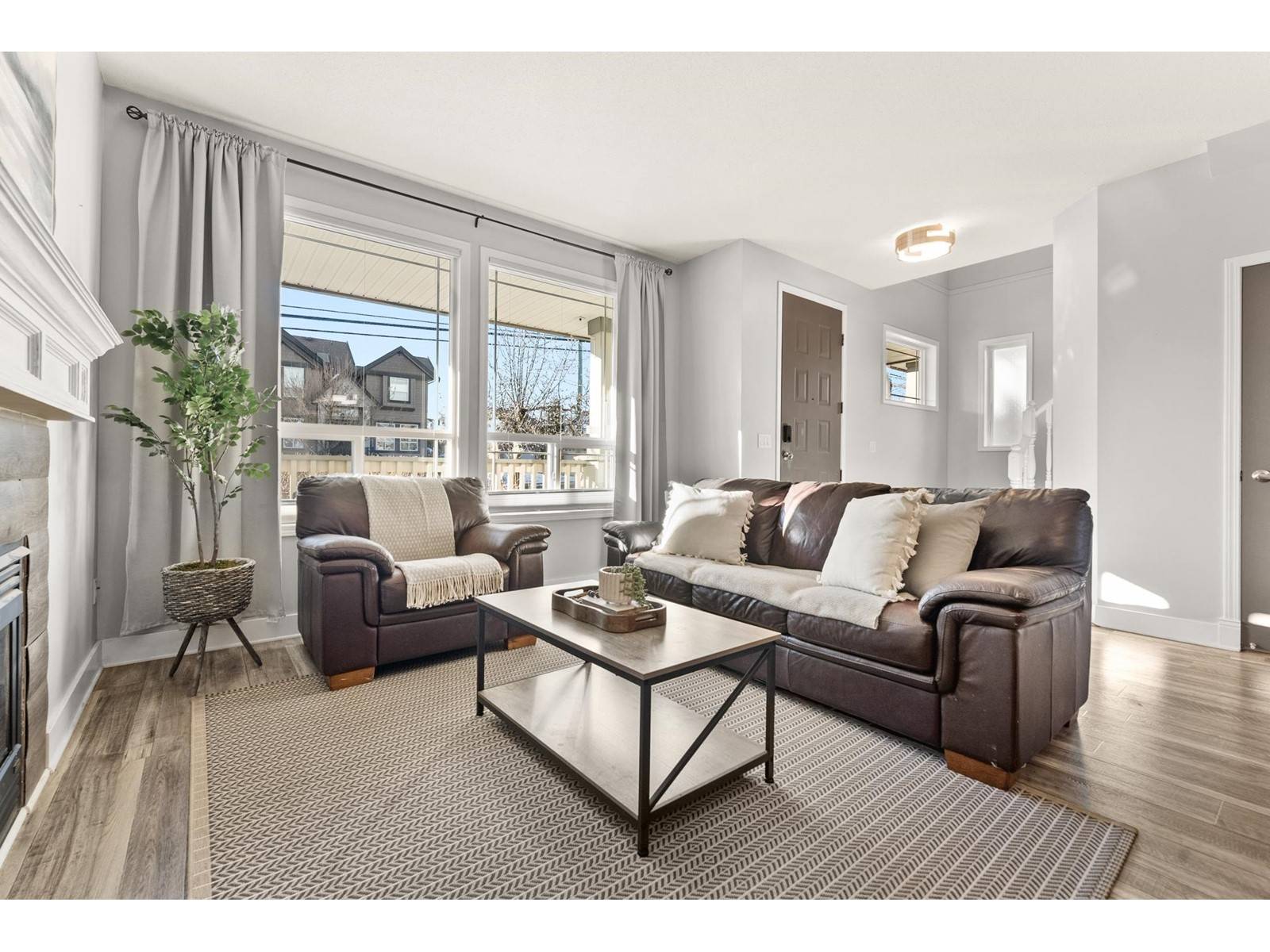 Surrey, BC V3S3B6,5736 148 STREET
