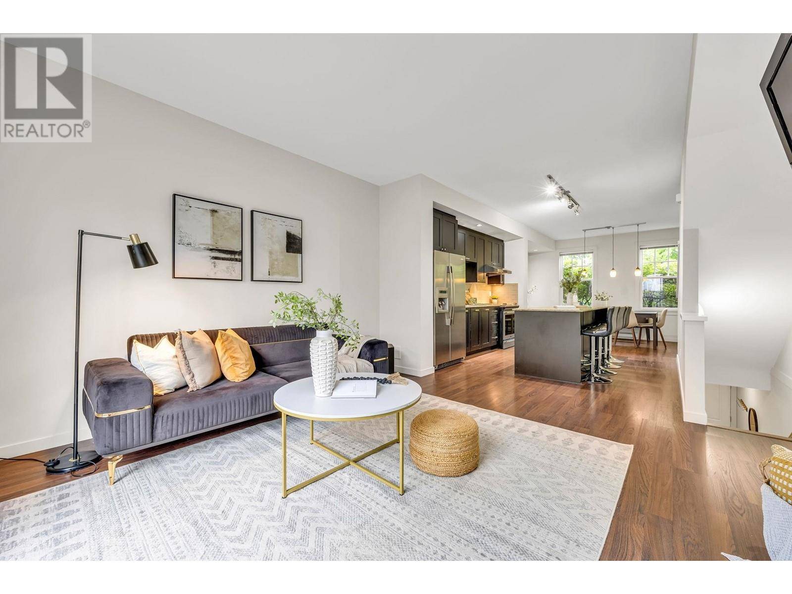 Coquitlam, BC V3K0A5,688 EDGAR AVE #98