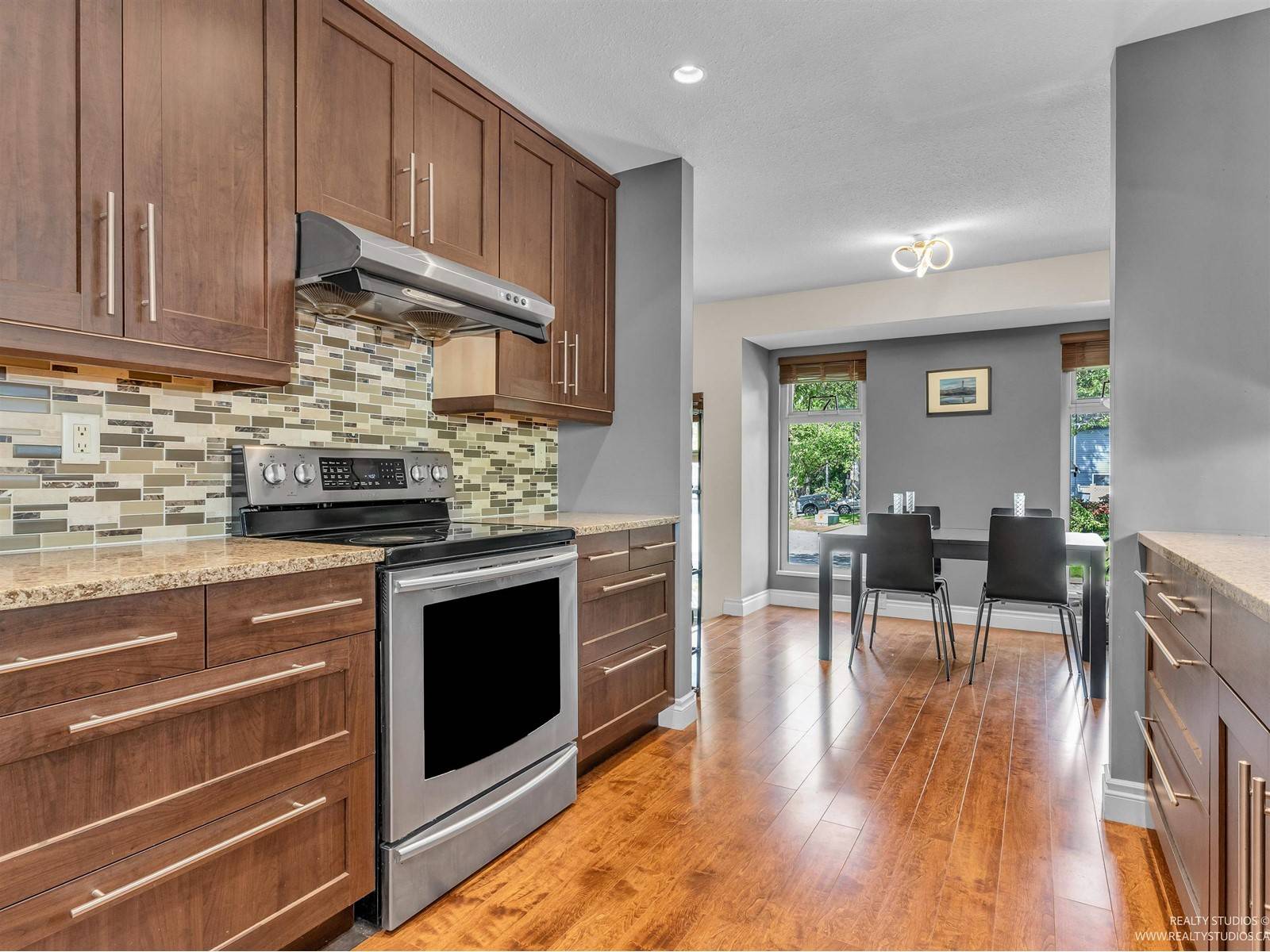 Surrey, BC V3X3G5,12966 61B AVENUE