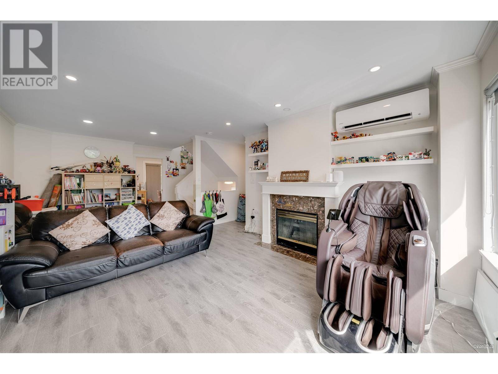 Richmond, BC V6V2X6,22800 WINDSOR CT #42