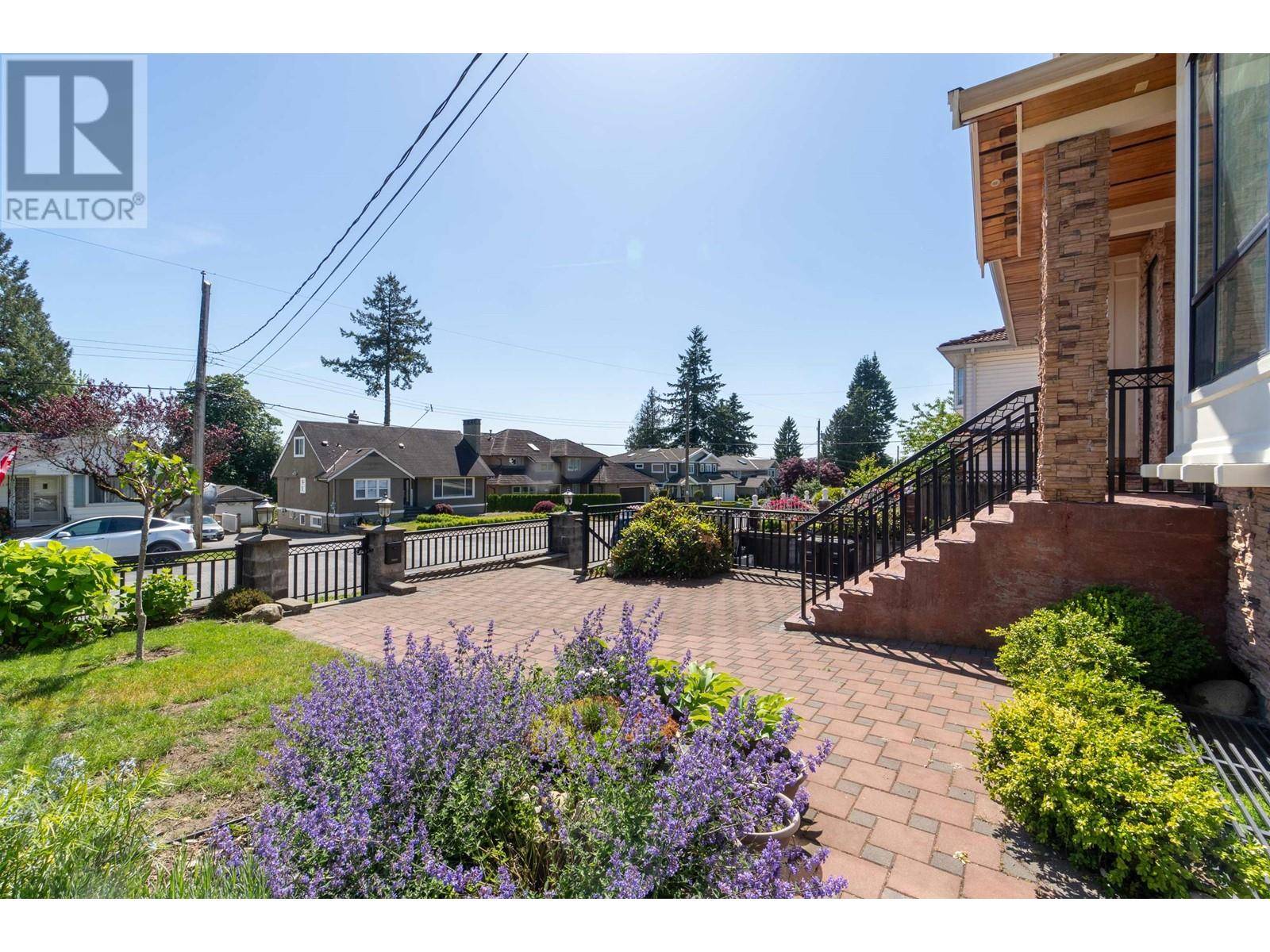 Burnaby, BC V5J1V4,4215 WATLING STREET