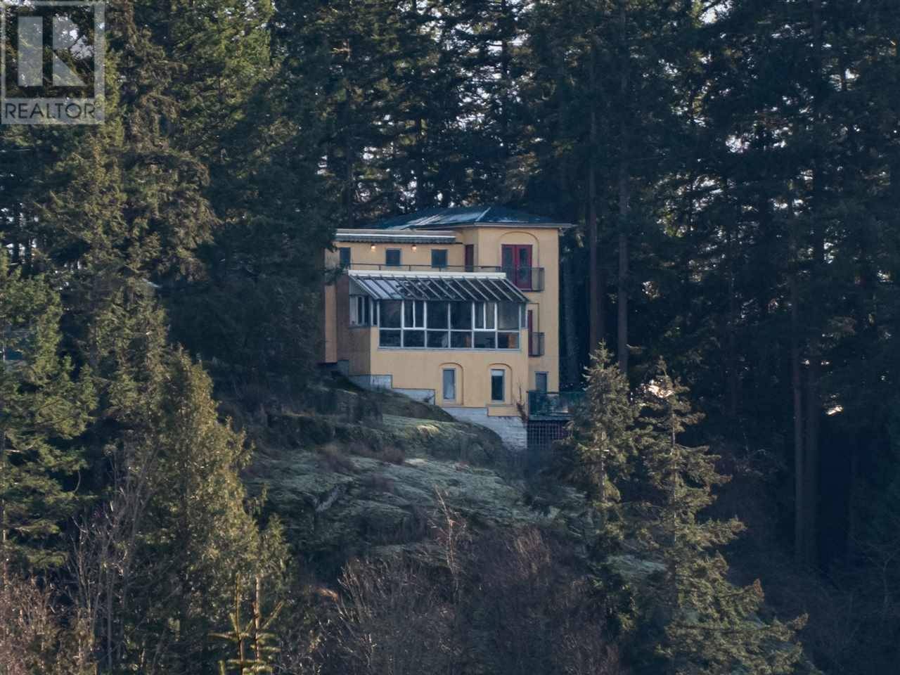 Gibsons, BC V0N1V8,313 SKYLINE DRIVE