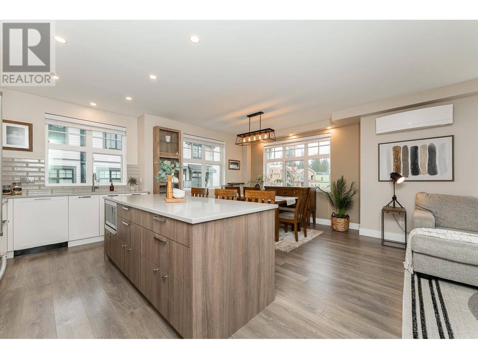 Coquitlam, BC V3E0N9,1290 MITCHELL ST #120