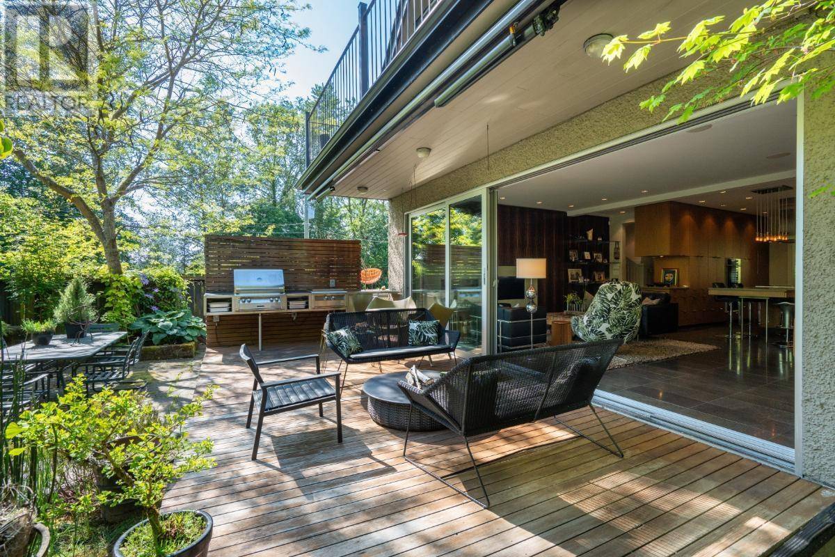 Vancouver, BC V6J3A3,1850 W 30TH AVENUE