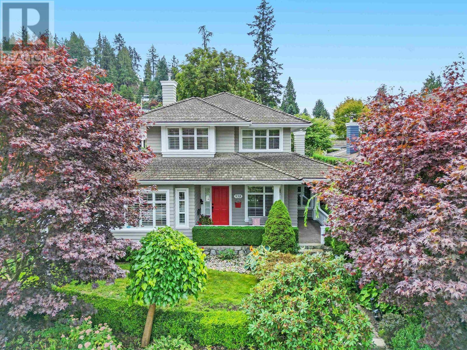 West Vancouver, BC V7T2B7,938 KINGS AVENUE