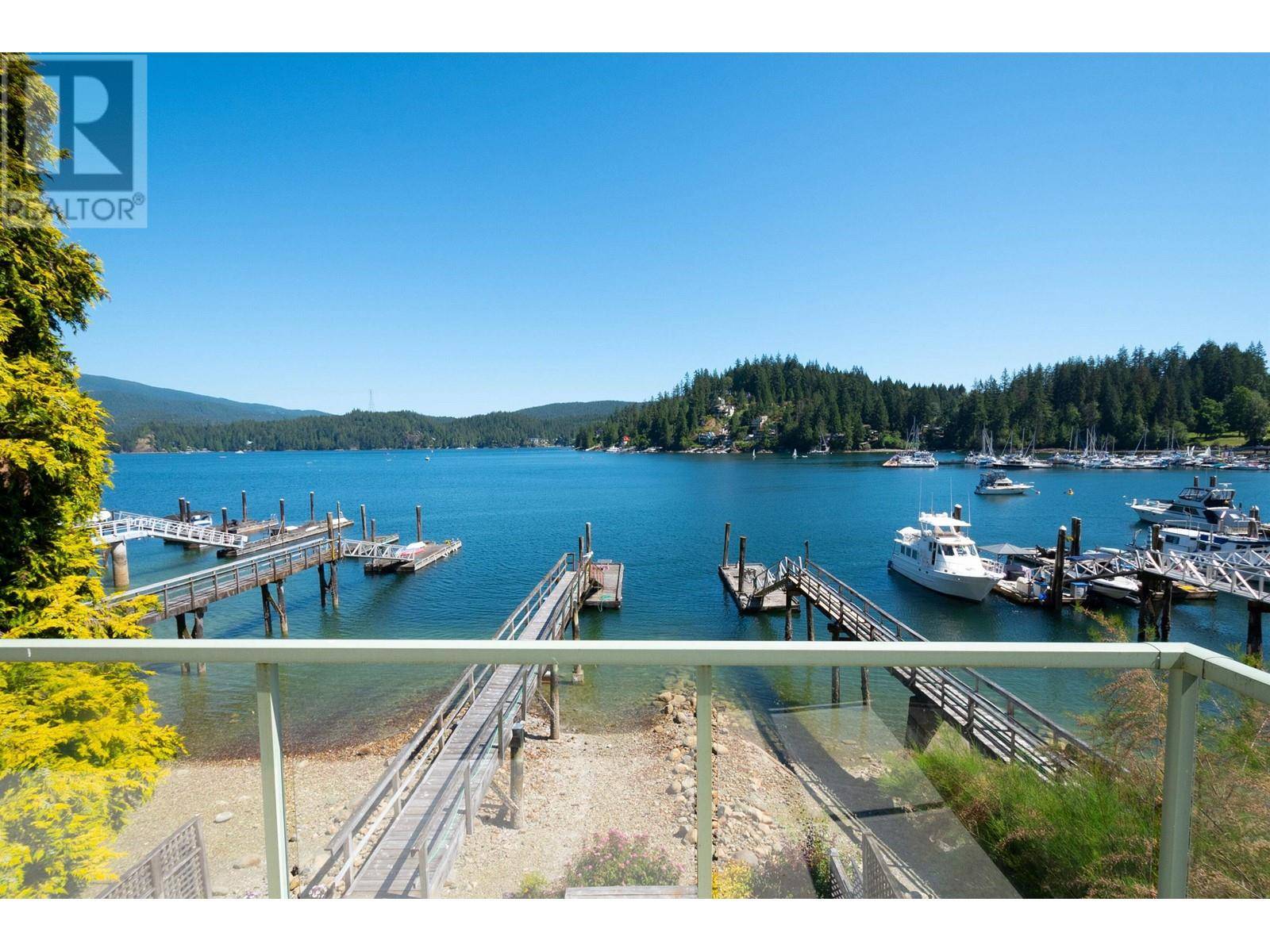 North Vancouver, BC V7G1V5,2564 PANORAMA DRIVE