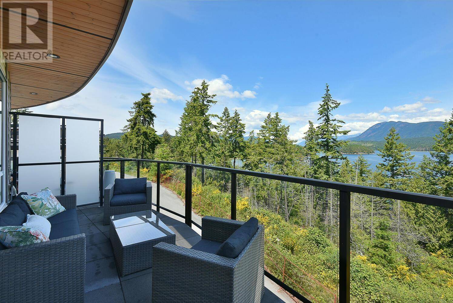 Sechelt, BC V7Z0L8,5780 MARINE WAY #302