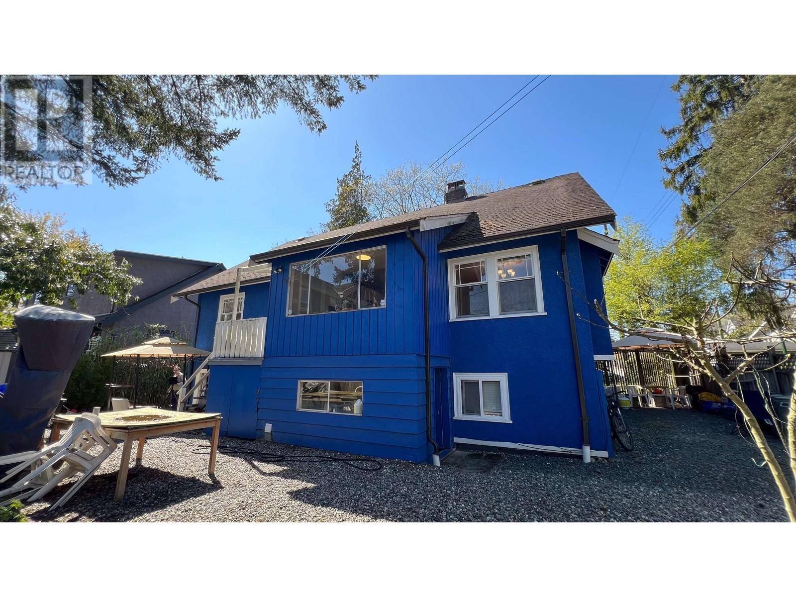 Vancouver, BC V6R3Y7,3088 DISCOVERY STREET