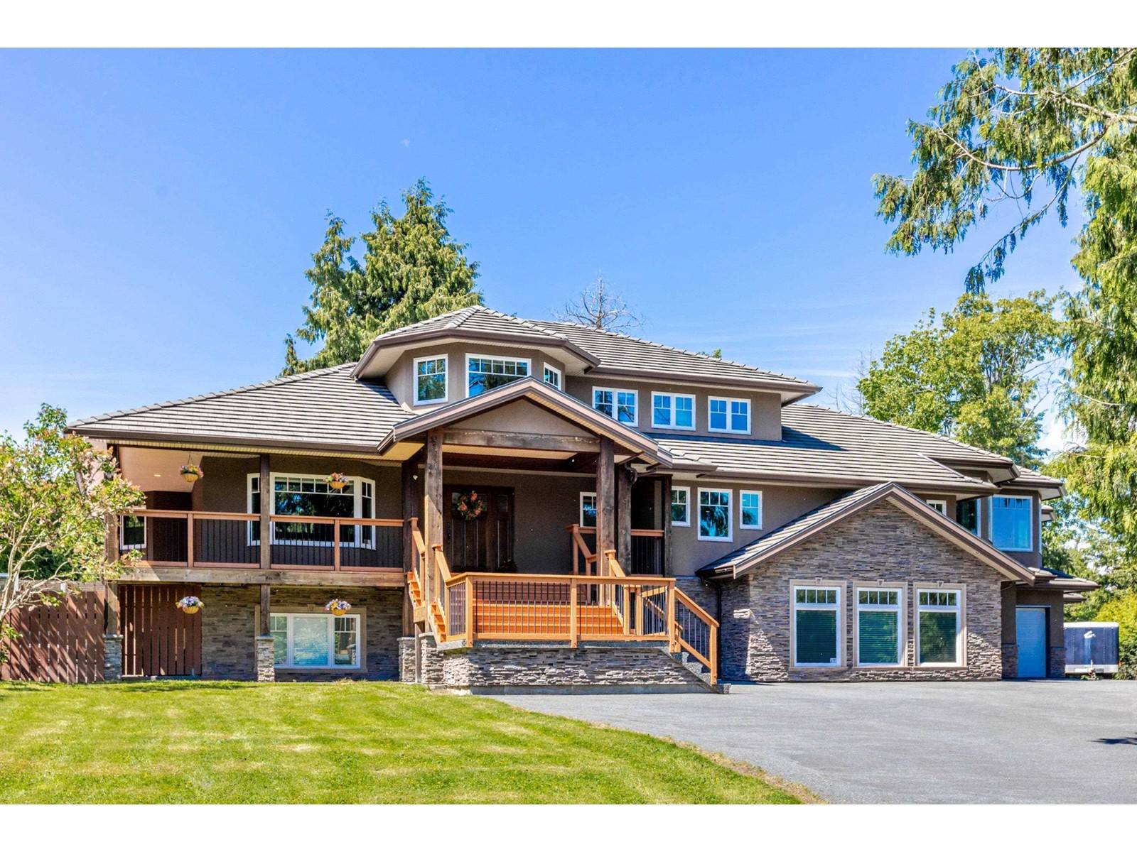 Surrey, BC V3Z9W1,2073 183RD STREET