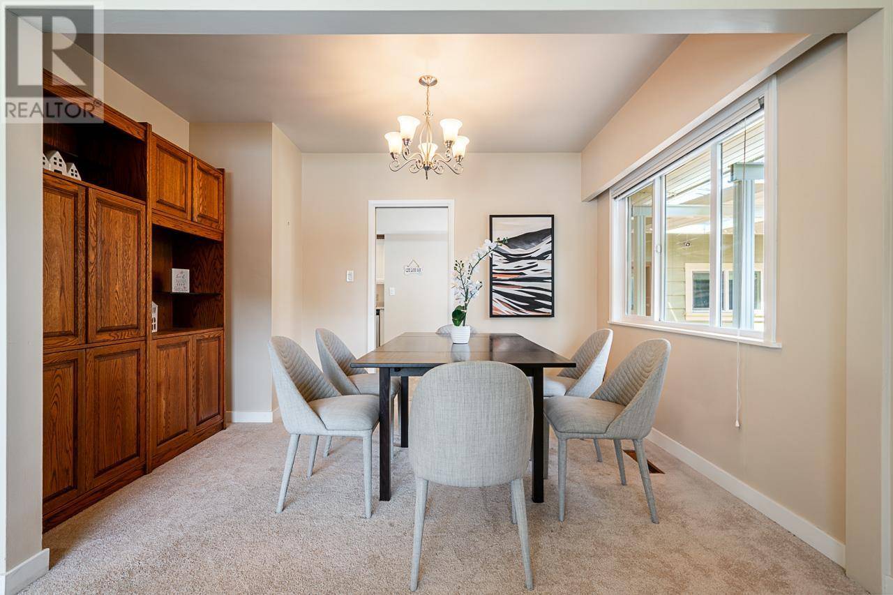 North Vancouver, BC V7R3M9,2940 COLWOOD DRIVE