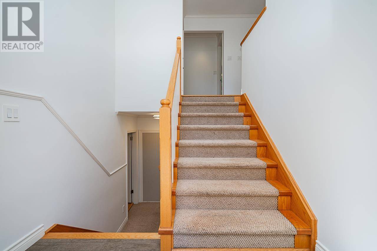 North Vancouver, BC V7J1K4,1358 E 14TH STREET