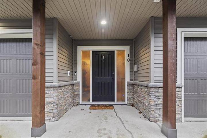 Agassiz, BC V0M1A0,1609 AGASSIZ-ROSEDALE NO 9 HWY #10