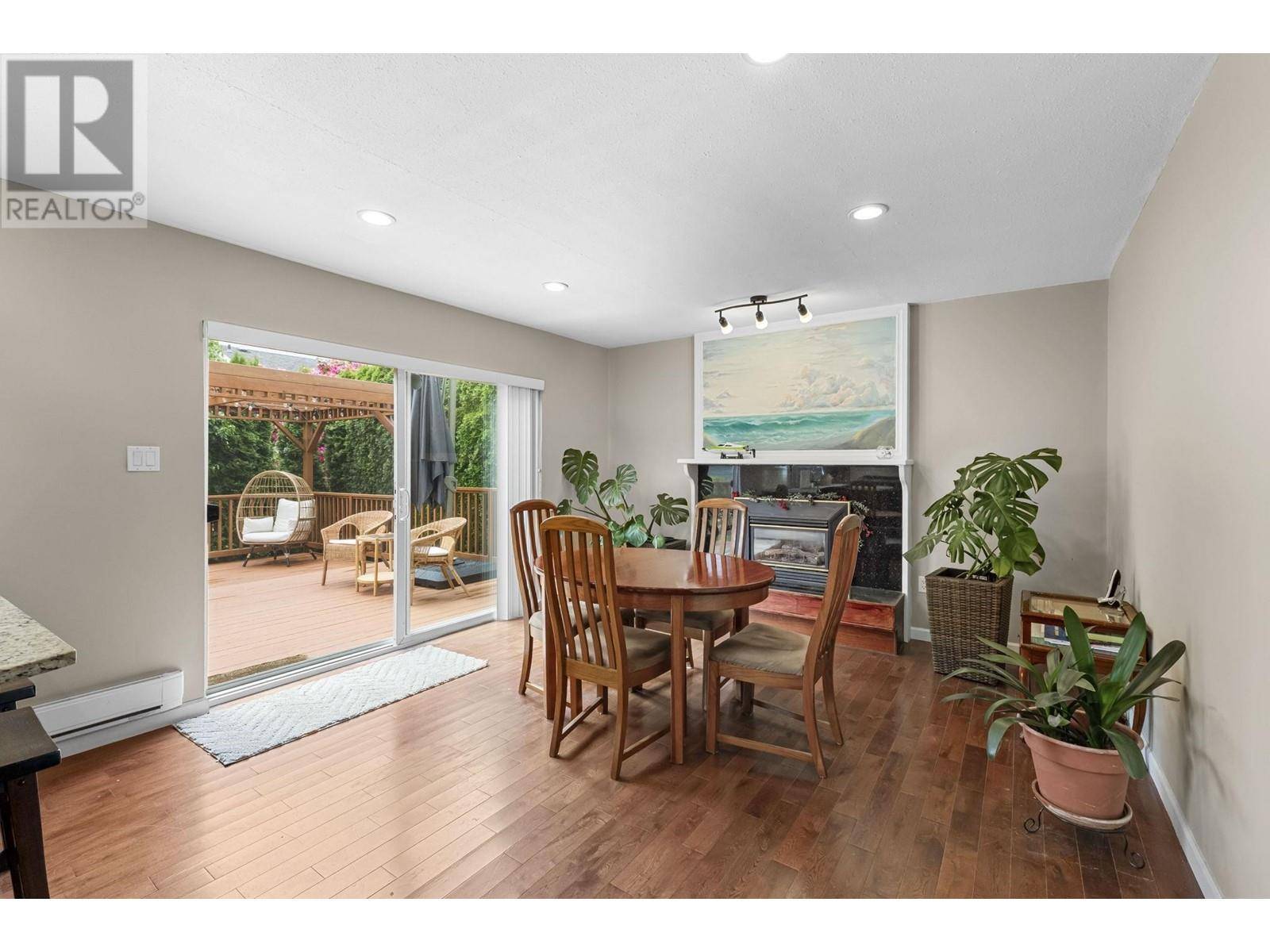 Port Moody, BC V3H2L3,3280 PORTVIEW PLACE