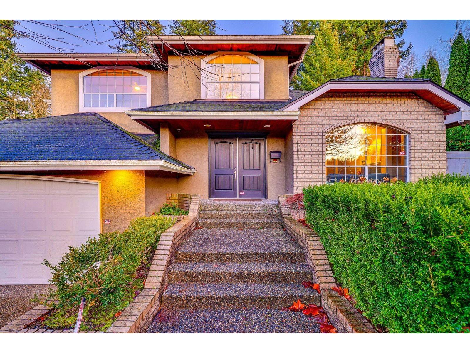 Surrey, BC V4P1P7,2910 145A STREET