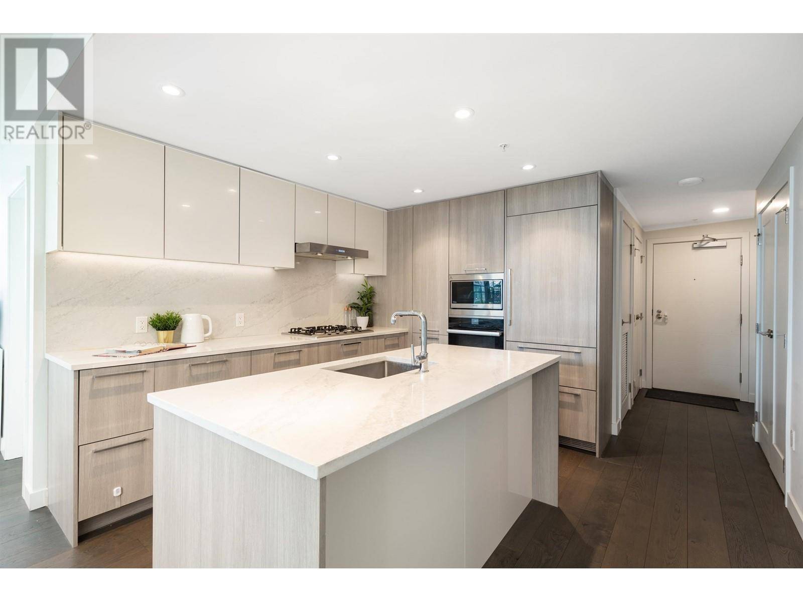 Richmond, BC V6X0T9,3280 CORVETTE WAY #901