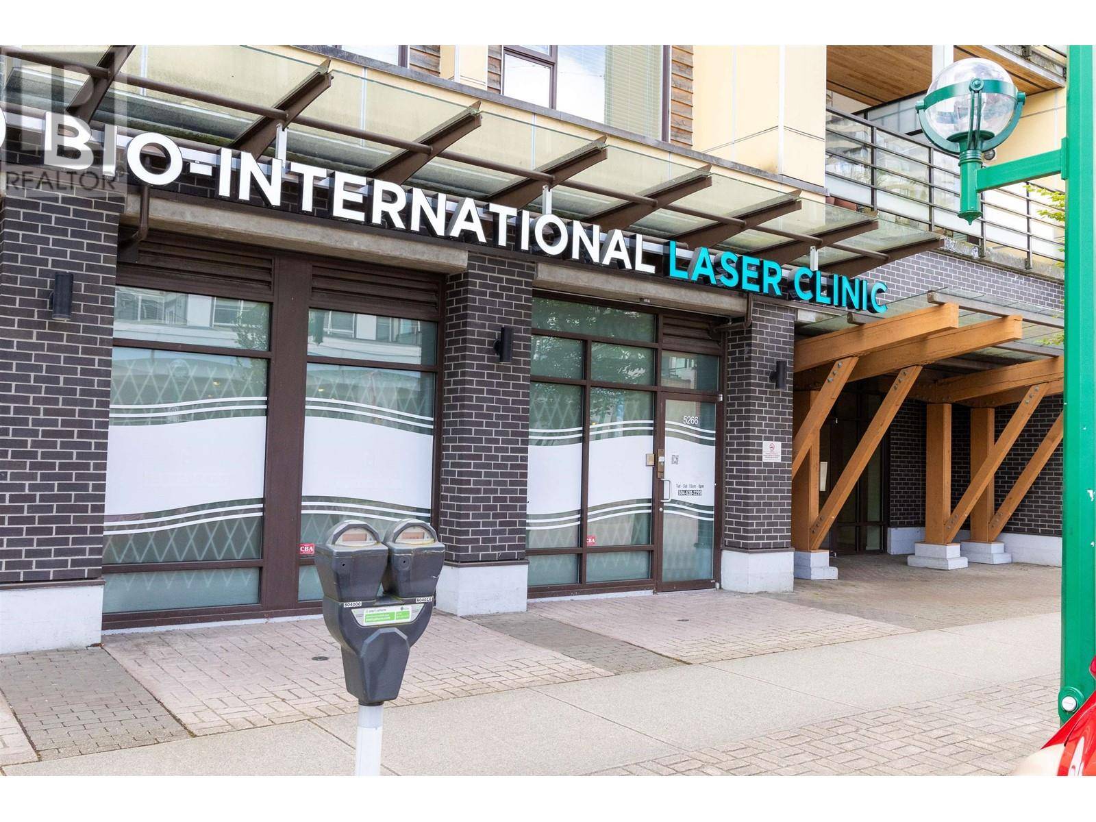 Burnaby, BC V5H0E1,5248 GRIMMER ST #PH15