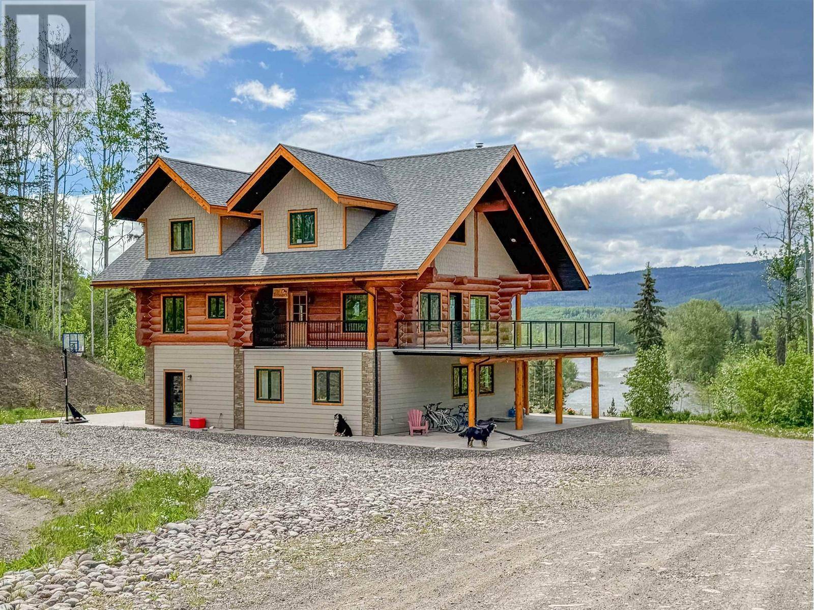 Smithers, BC V0J2N6,585 16 HIGHWAY