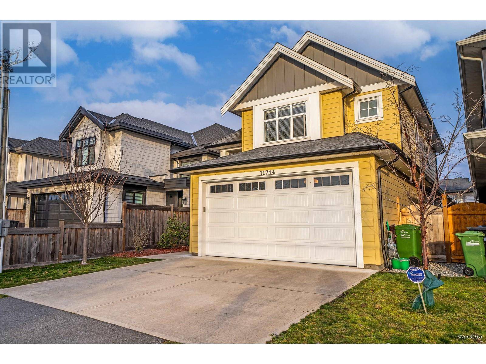 Richmond, BC V7E3H4,11744 4TH AVENUE
