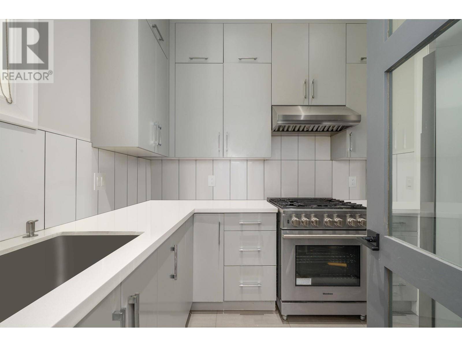 Coquitlam, BC V3J6J9,656 LINTON STREET