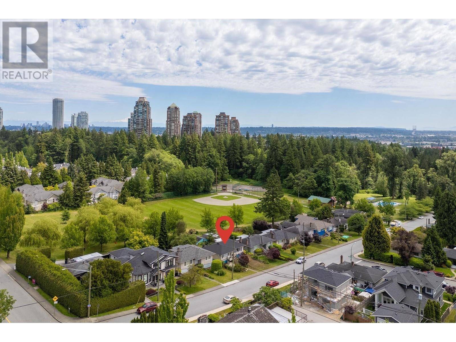 Burnaby, BC V5E2R3,7658 HEDLEY AVENUE
