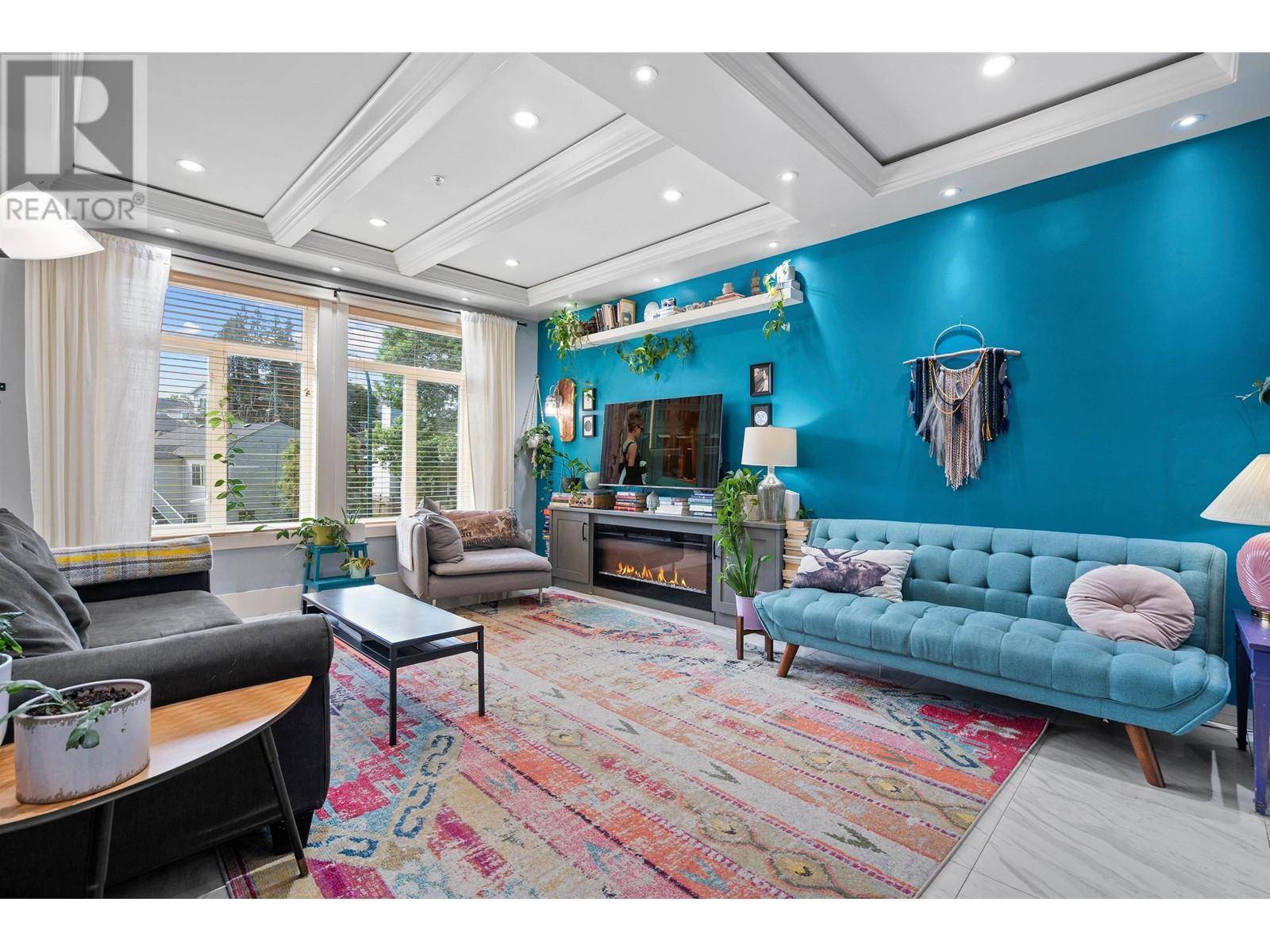 Vancouver, BC V5R3J1,4672 CLARENDON STREET