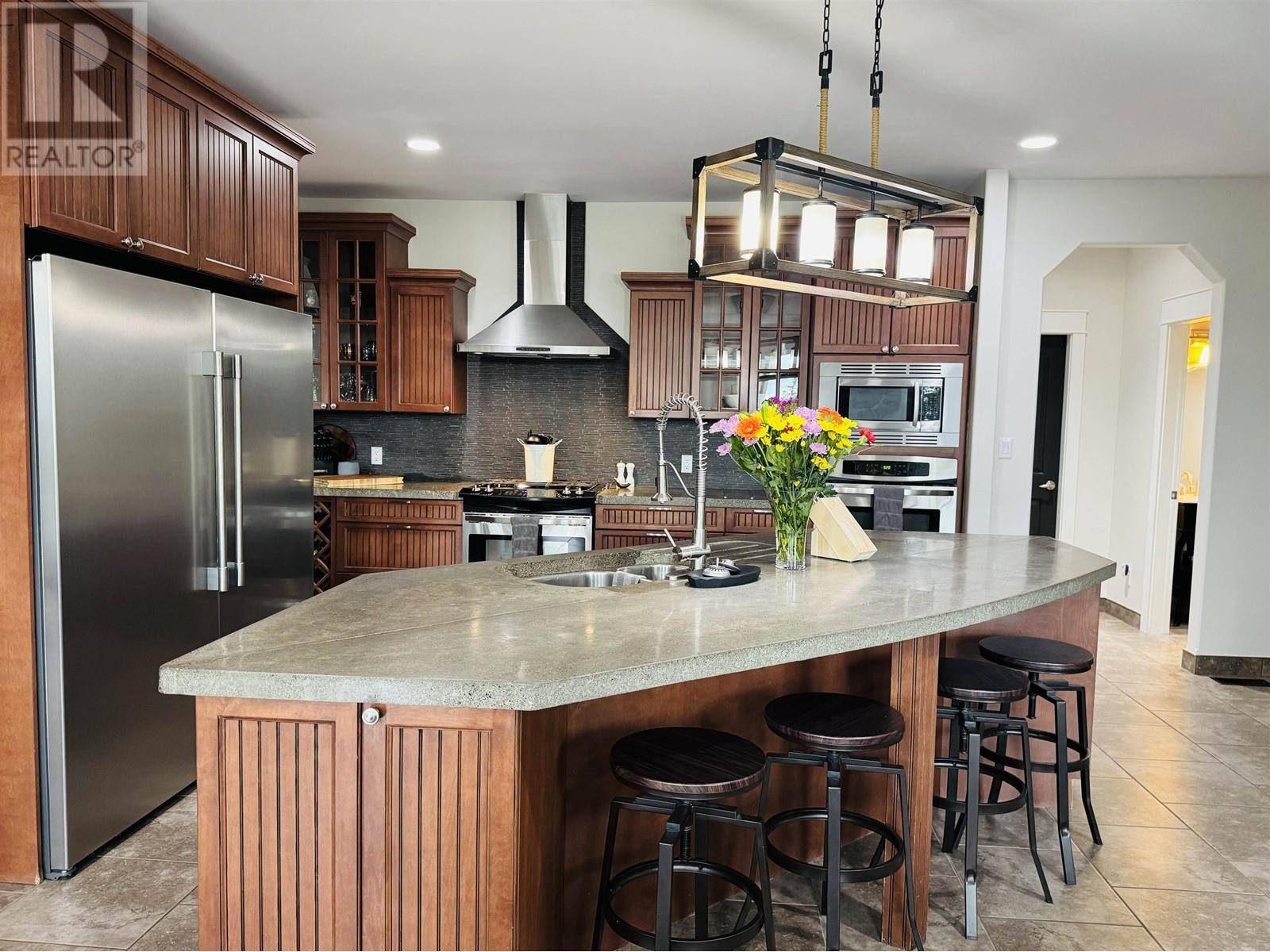 Williams Lake, BC V2G4W1,1731 MACGREGOR DRIVE