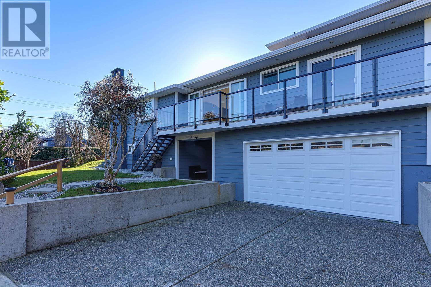 North Vancouver, BC V7G1B7,4254 CADDY ROAD