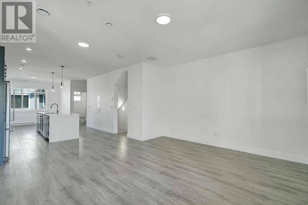 New Westminster, BC V3M0M7,769 OTA AVE #9