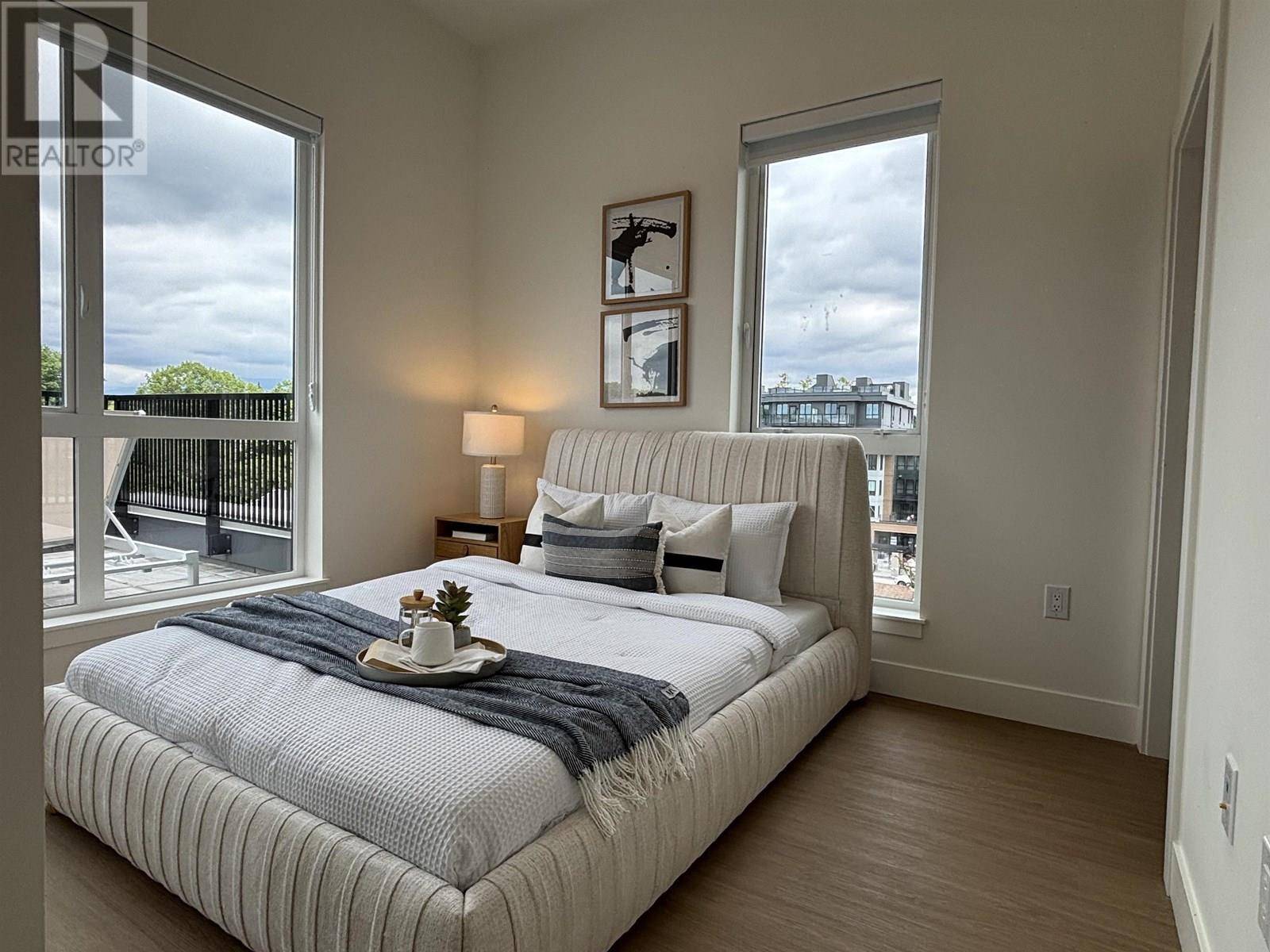 Vancouver, BC V5N0J5,2235 East BROADWAY #601