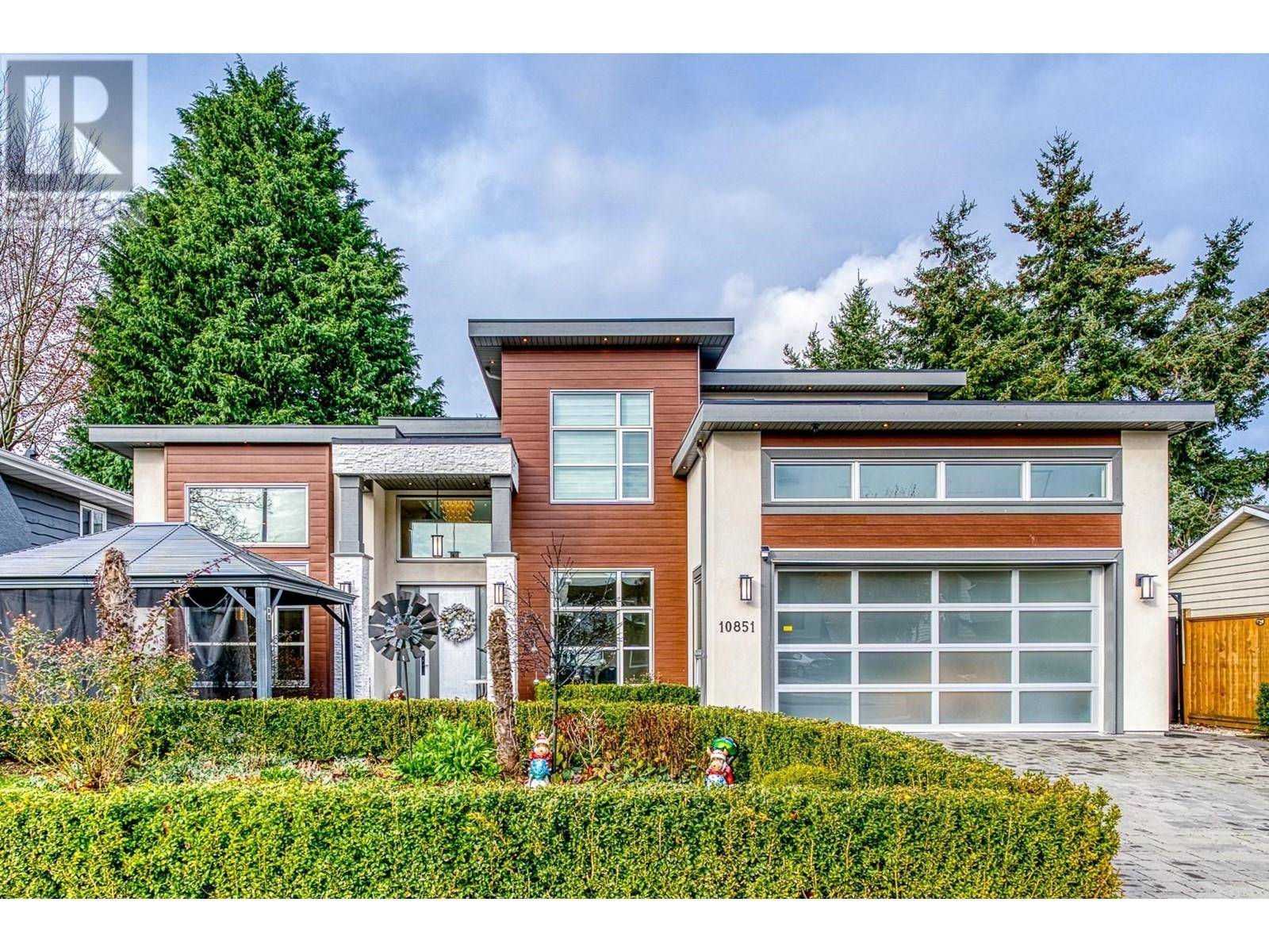 Richmond, BC V7A2R5,10851 ROSELEA CRESCENT