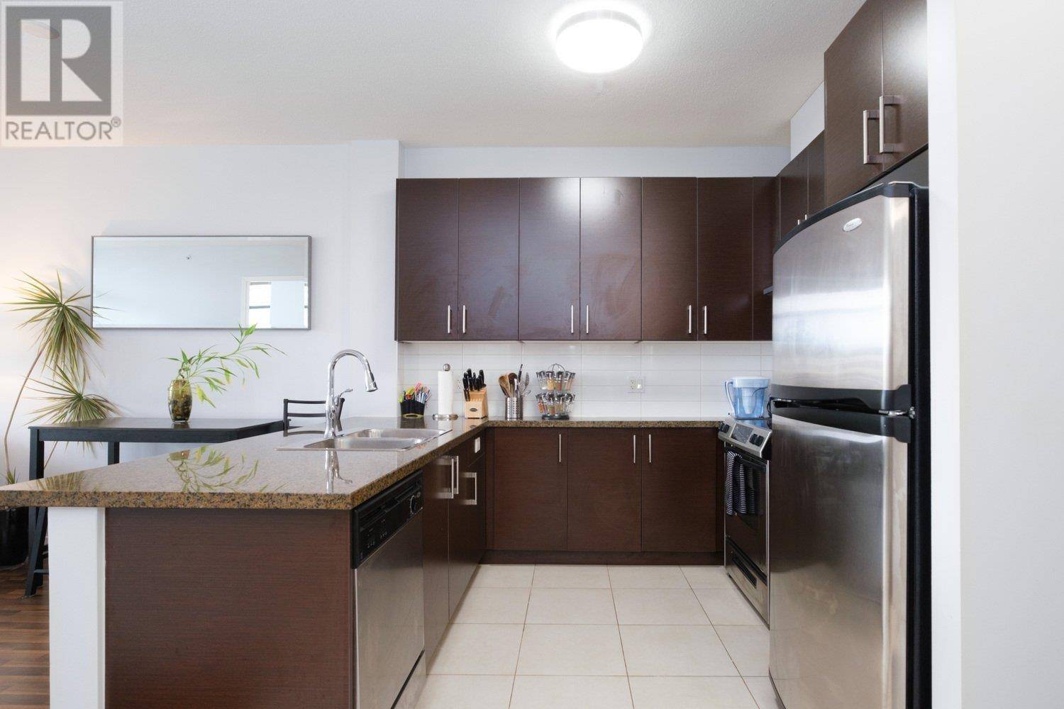 Burnaby, BC V5C4B1,4250 DAWSON ST #702
