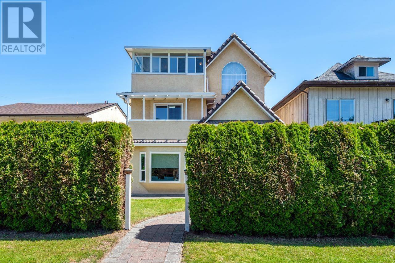 Vancouver, BC V5R1Y1,4110 PENTICTON STREET