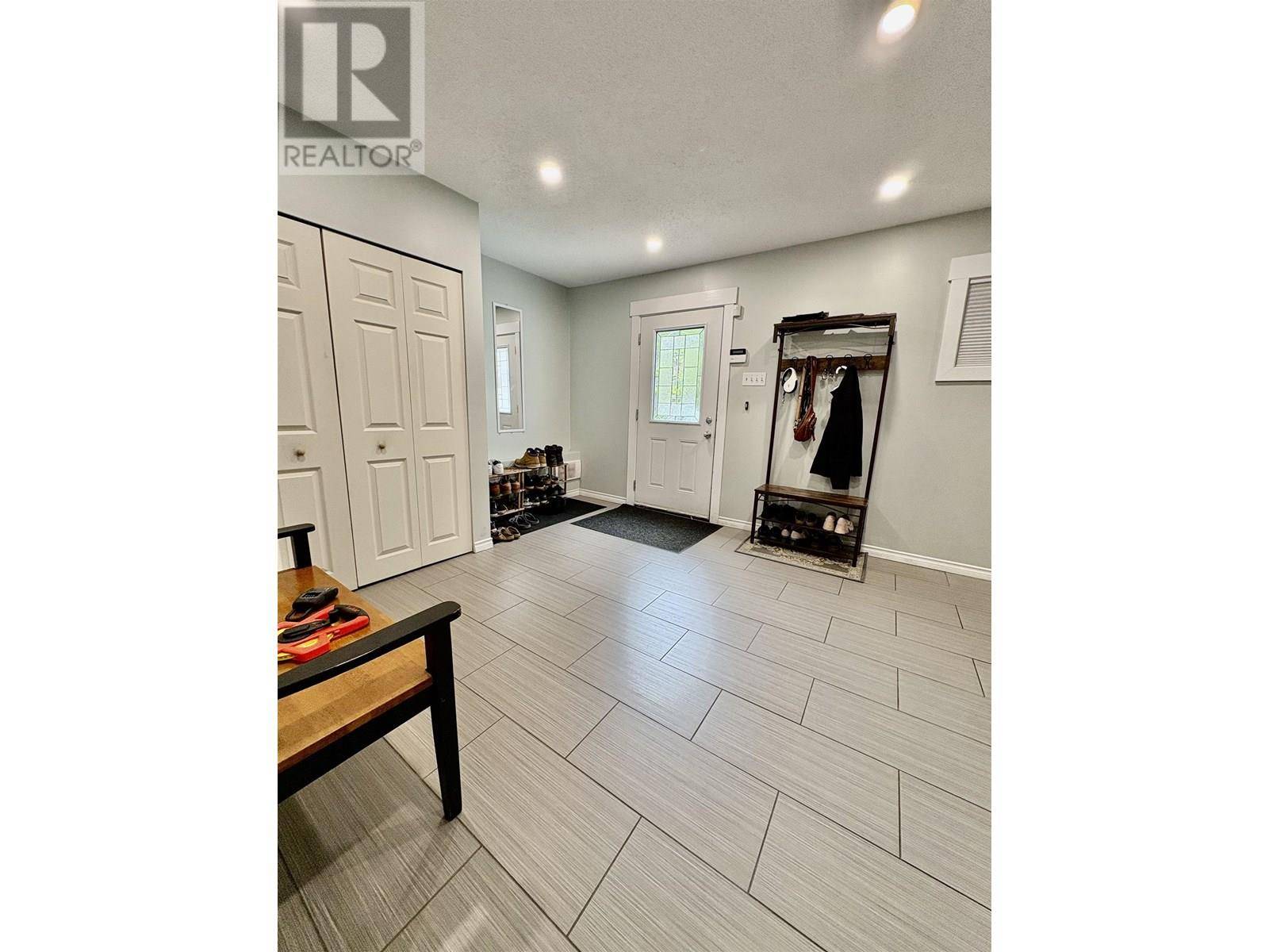 Prince Rupert, BC V8J3B1,1015 FREDERICK STREET