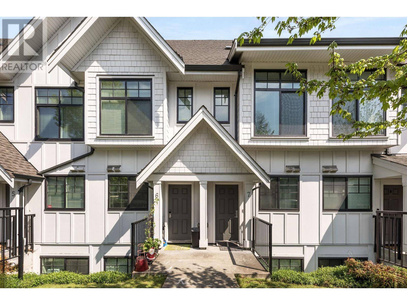 Burnaby, BC V5E0C3,5152 CANADA WAY #7