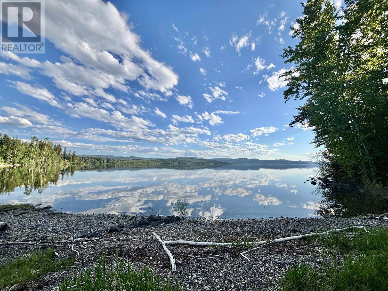 100 Mile House, BC V0K1J0,LOT A HOOVER BAY ROAD