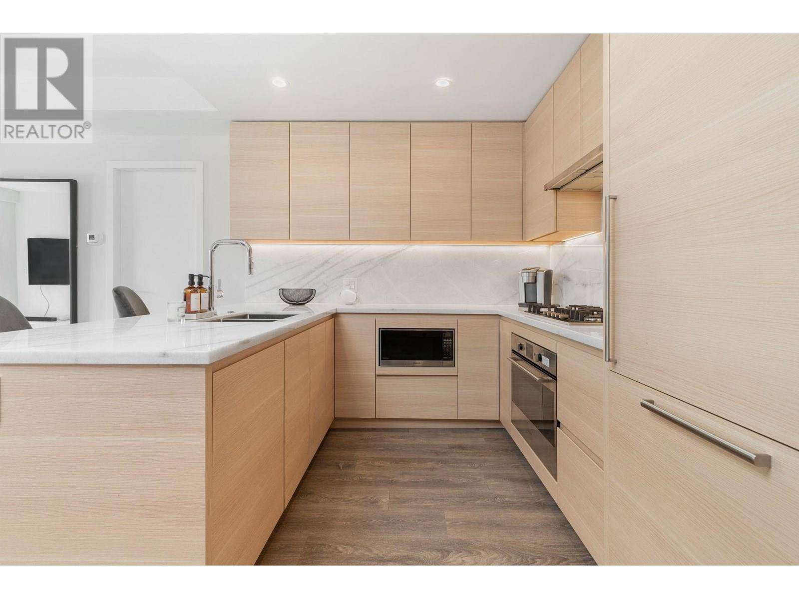 Port Moody, BC V3H0M2,308 MORRISSEY RD #1008