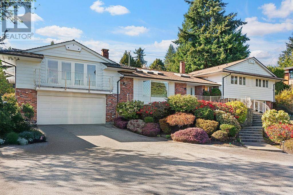 West Vancouver, BC V7S1S2,685 KING GEORGES WAY