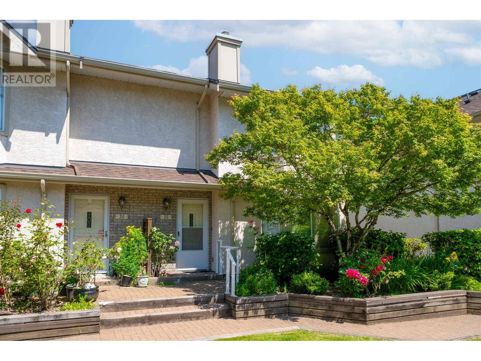Burnaby, BC V5H1H7,3701 THURSTON ST #35