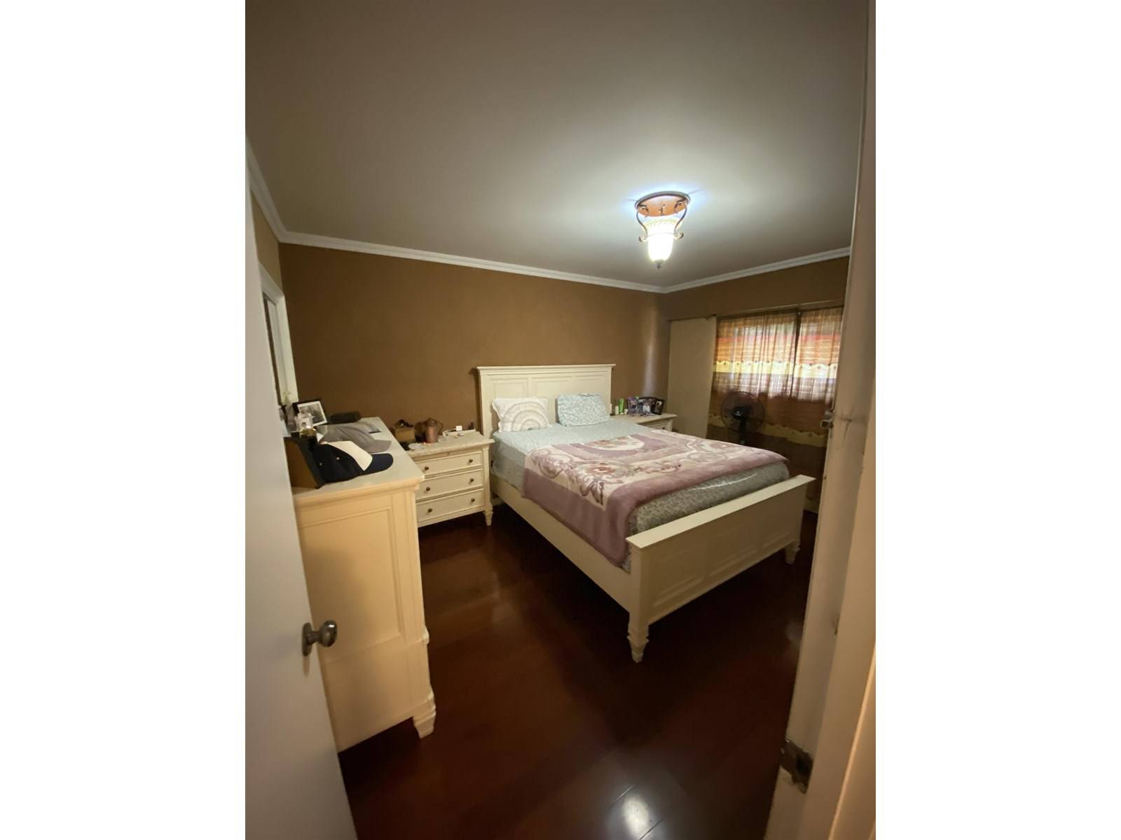 Delta, BC V4C2A7,11525 81A AVENUE