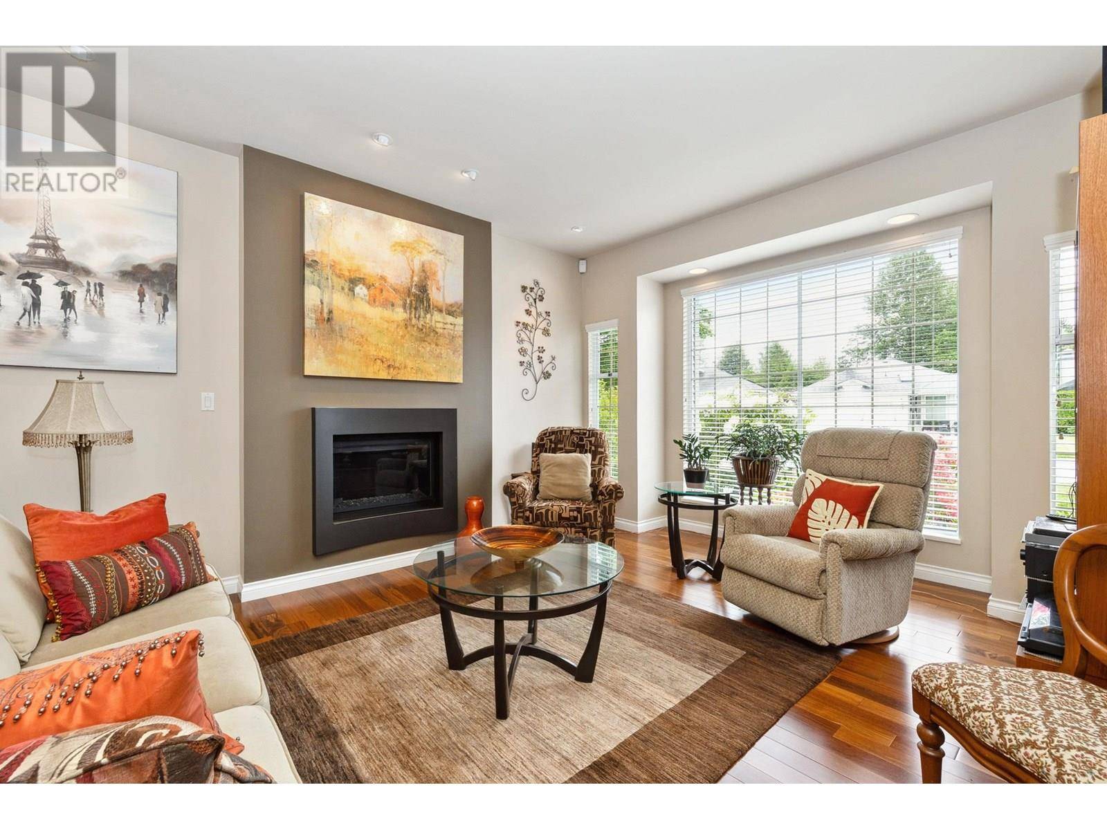 Pitt Meadows, BC V3Y2L6,12019 CHESTNUT CRESCENT