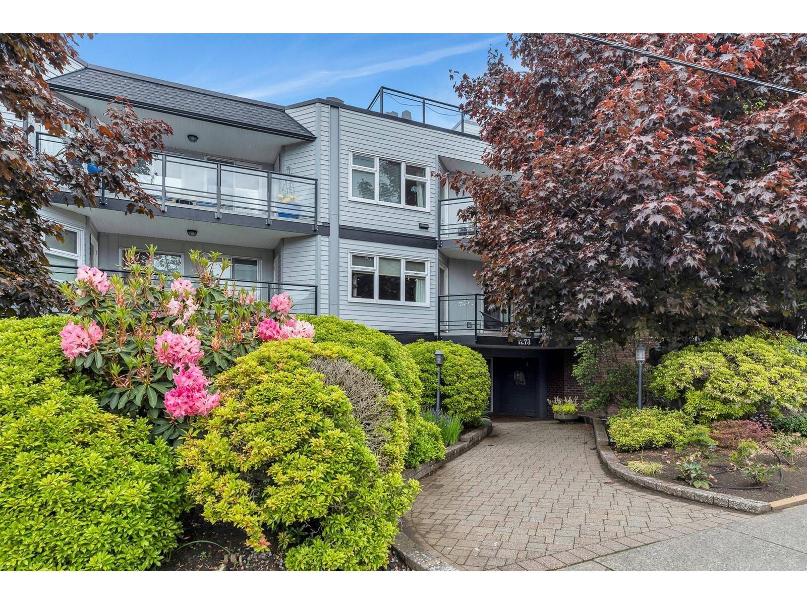 White Rock, BC V4B4B8,1273 MERKLIN #209