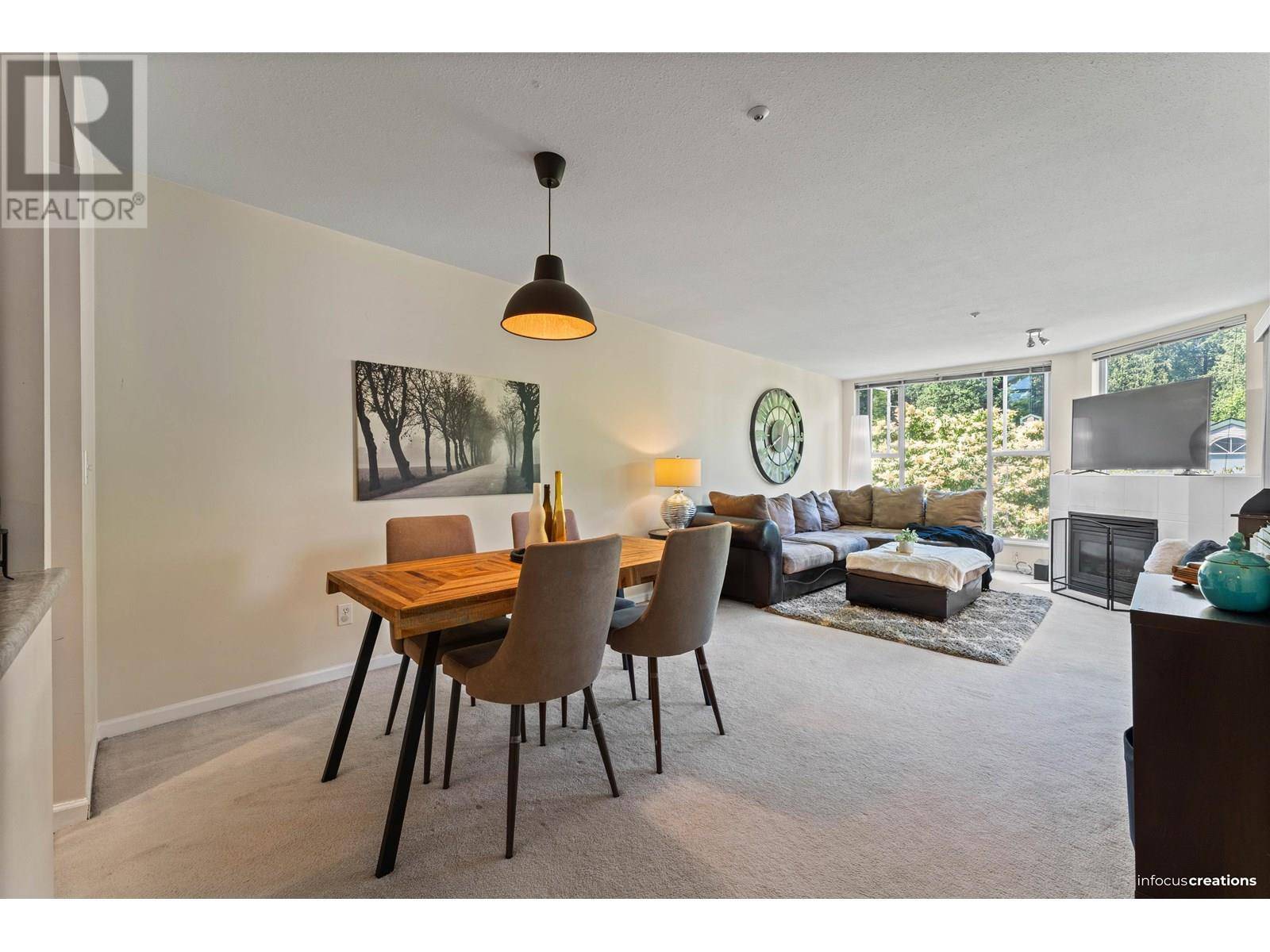 Pitt Meadows, BC V3Y2S2,12155 191B ST #303