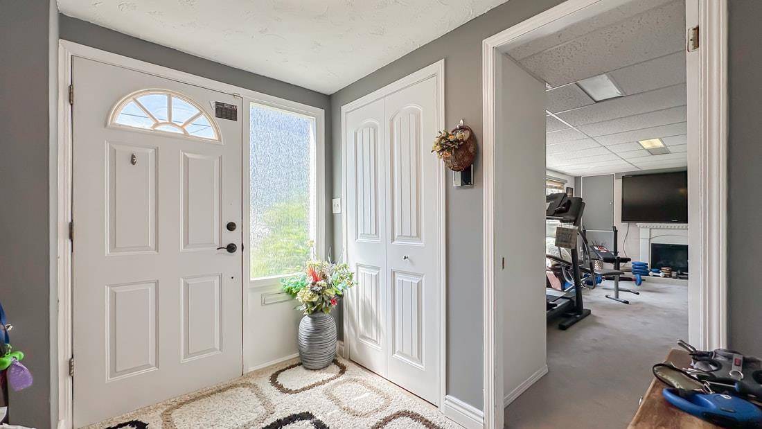 Surrey, BC V3R3J3,11590 140A STREET