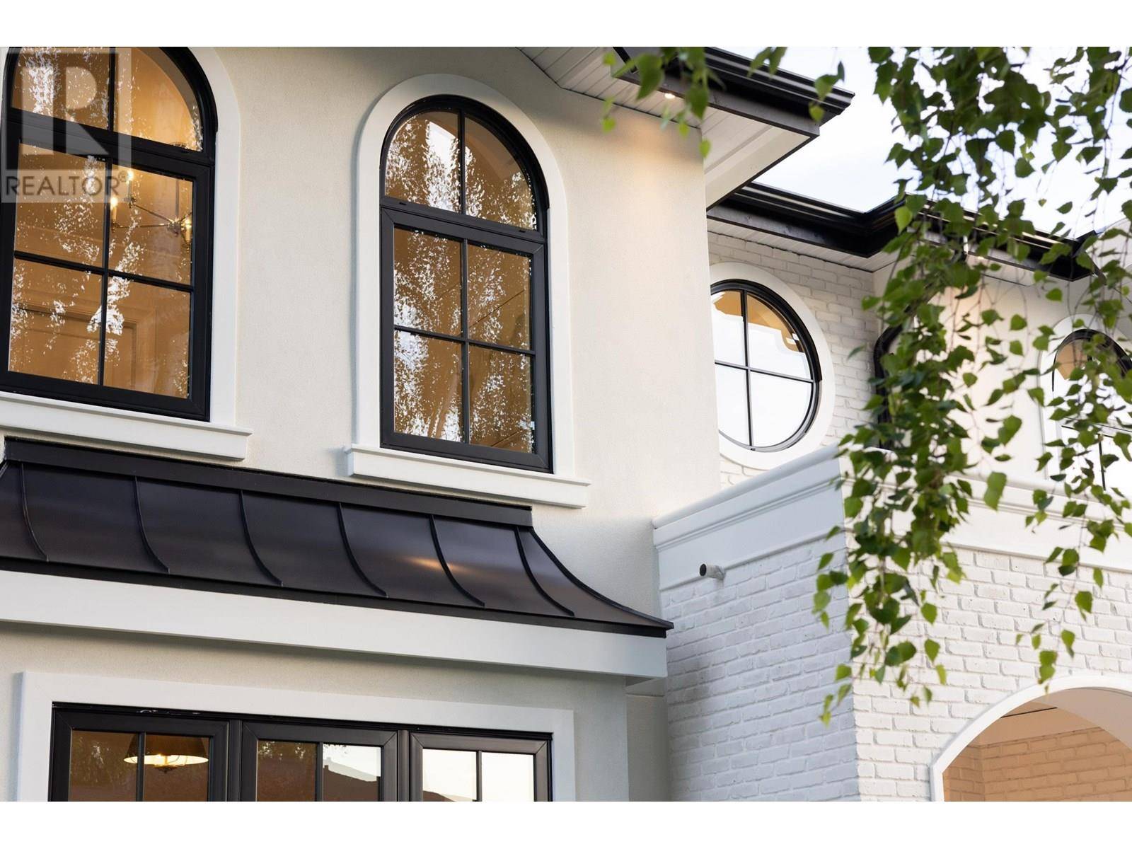 Burnaby, BC V5C1J5,3970 ETON STREET
